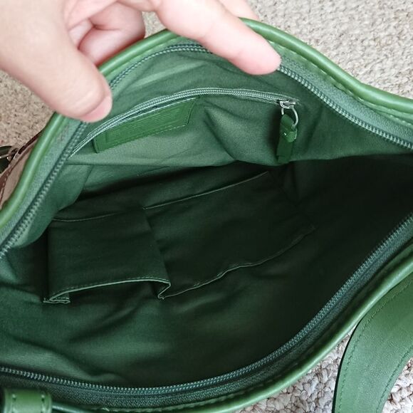 Coach Signature Classic C Bucket Bag - green/Tan color - Picture 9 of 12